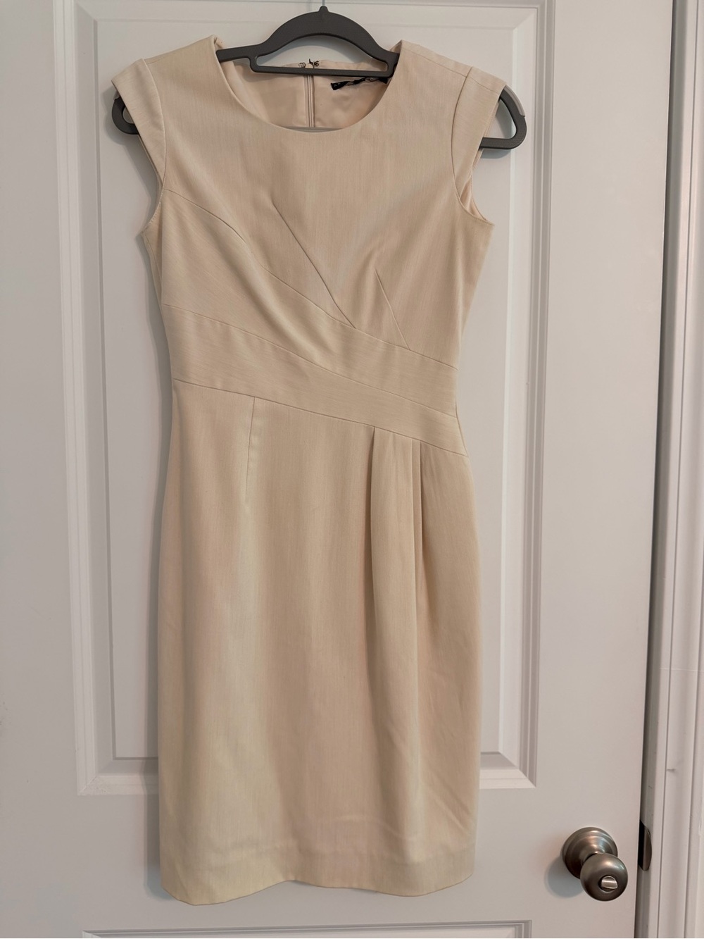 Antonio Melani Cream Sheath Dress | Elegant Office Dress | Size 0